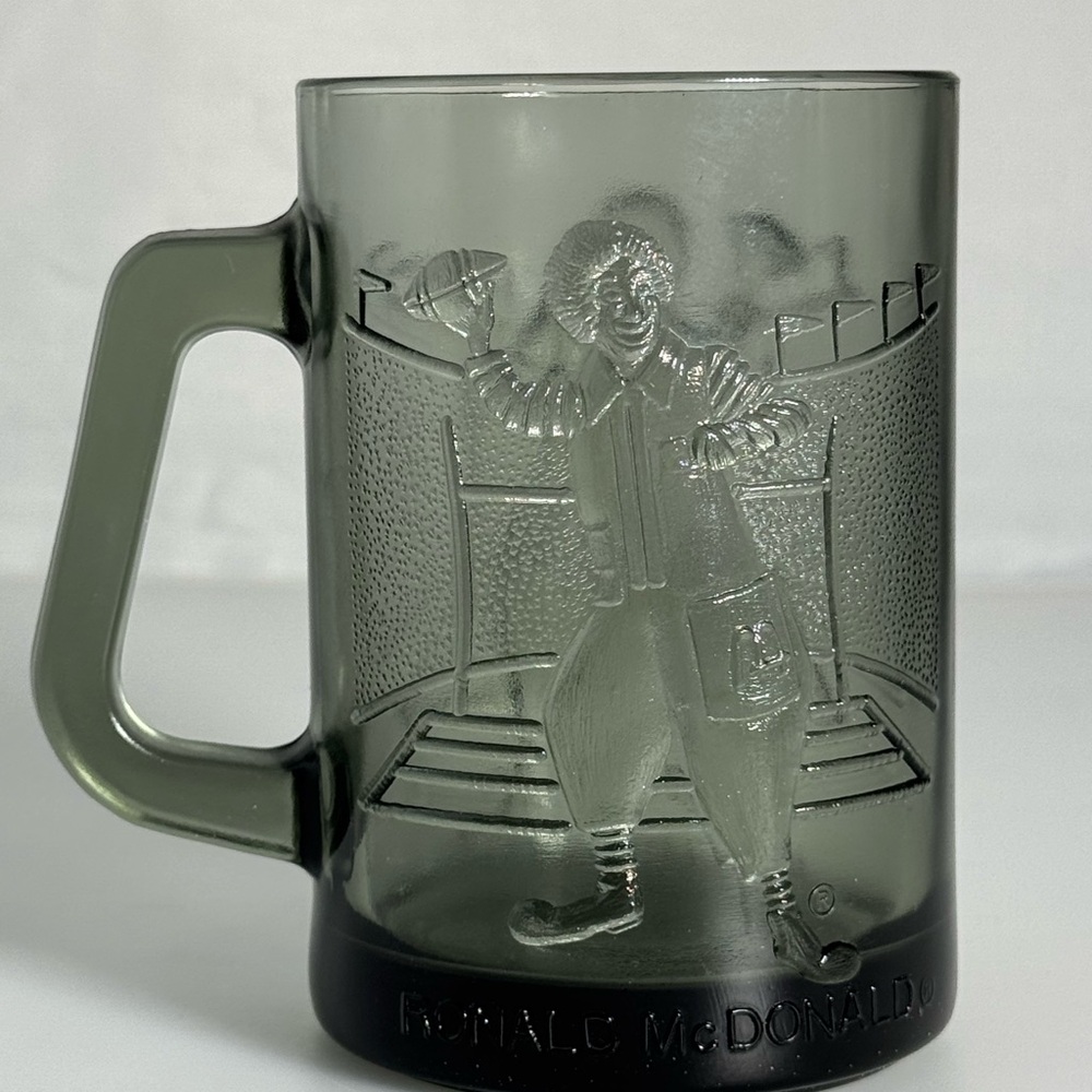Vintage 1970s McDonalds Ronald McDonald Football Smokey Gray Glass Mug Cup